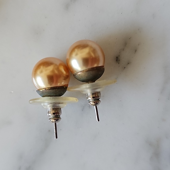 Beautiful Vintage Faux Pearl Champagne Colored Beaded Necklace Set - Picture 6 of 6